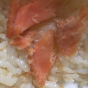 鮭ごはん♡納豆のタレで絶妙なおいしさに♫